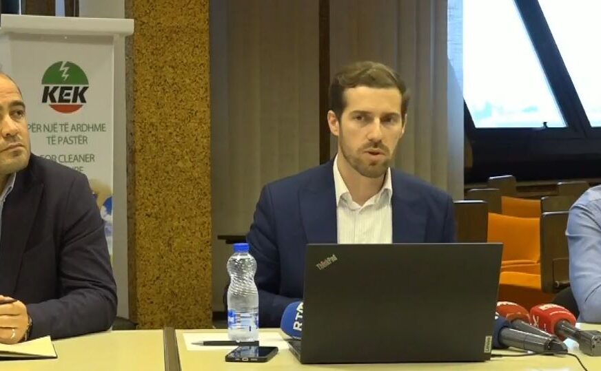 Kryeshefi i KEK-ut në konferencë: Rryma nuk do të ndalet