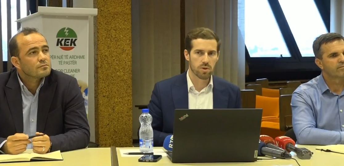 Kryeshefi i KEK-ut në konferencë: Rryma nuk do të ndalet