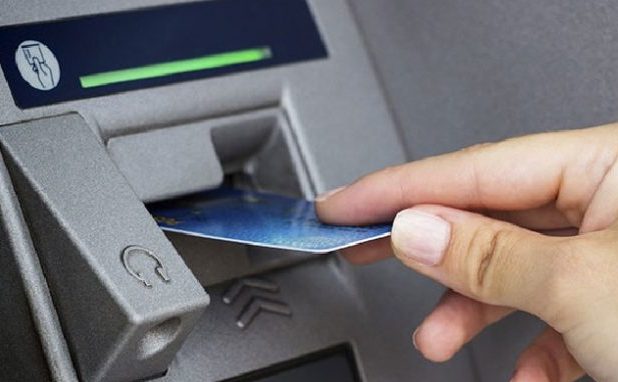 I shkaktuan dëm prej 186 mijë eurosh një banke, ndalohen 15 persona