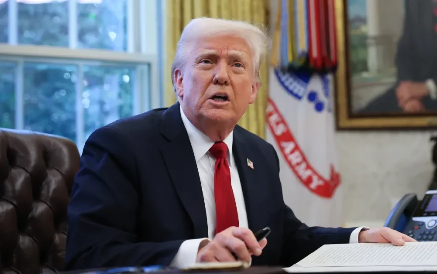 Trump: E dimë ku është Khamenei, por nuk do ta vrasim tani