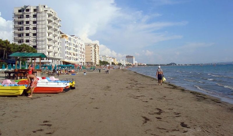Tragjedi në det në Durrës – 34-vjeçari humb jetën, 31-vjeçarja në gjendje të rëndë”