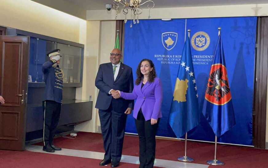 Osmani priti në takim ministrin e jashtëm të Tanzanisë, Mahmoud Thabit Kombo