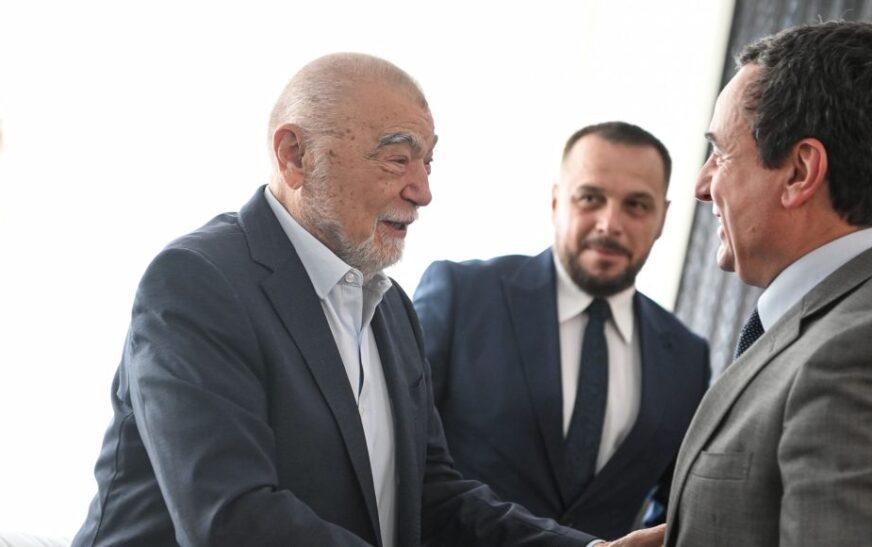 Kurti mirëpriti ish-Presidentin e Kroacisë, Stepjan Mesić