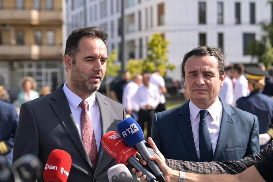 “E kemi paguar një çmim”: Konjufca thotë se gjuha e Kurtit pati pasoja për VV-në