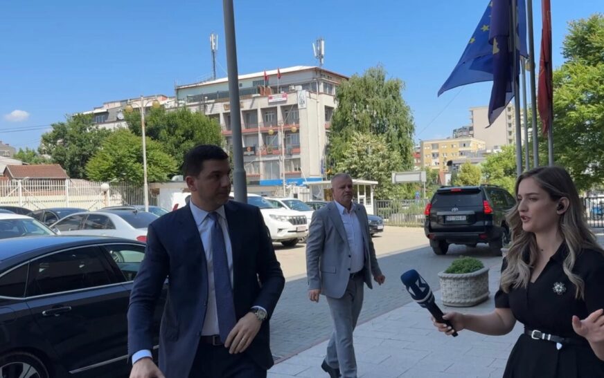 Krasniqi: Çdo ditë vij në Kuvend me shpresën se do të kemi emrin e ri për kryetar