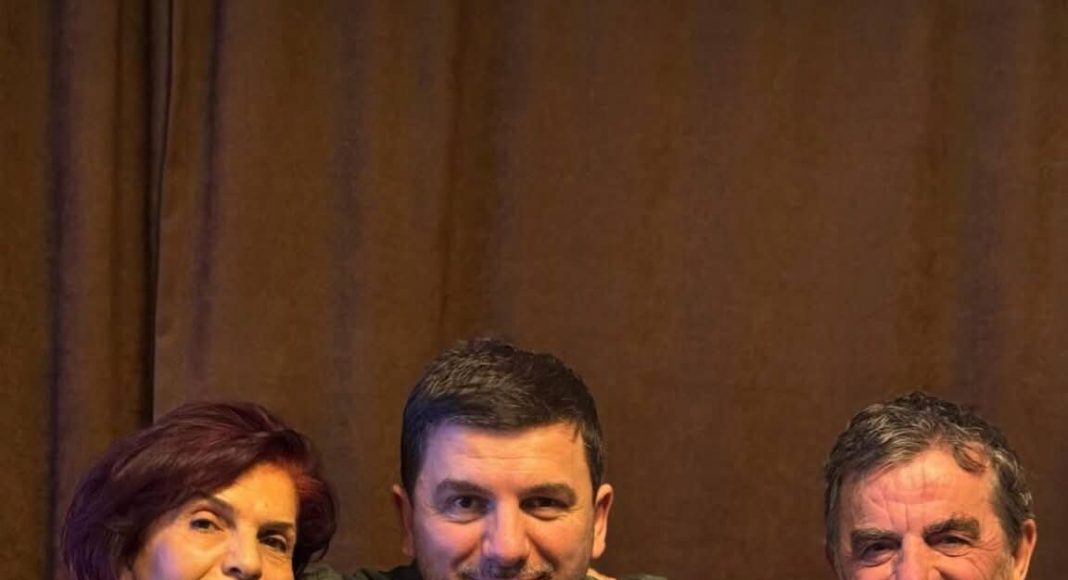 Memli Krasniqi rizgjidhet kryetar i PDK-së – ky është urimi prekës i prindërve të tij