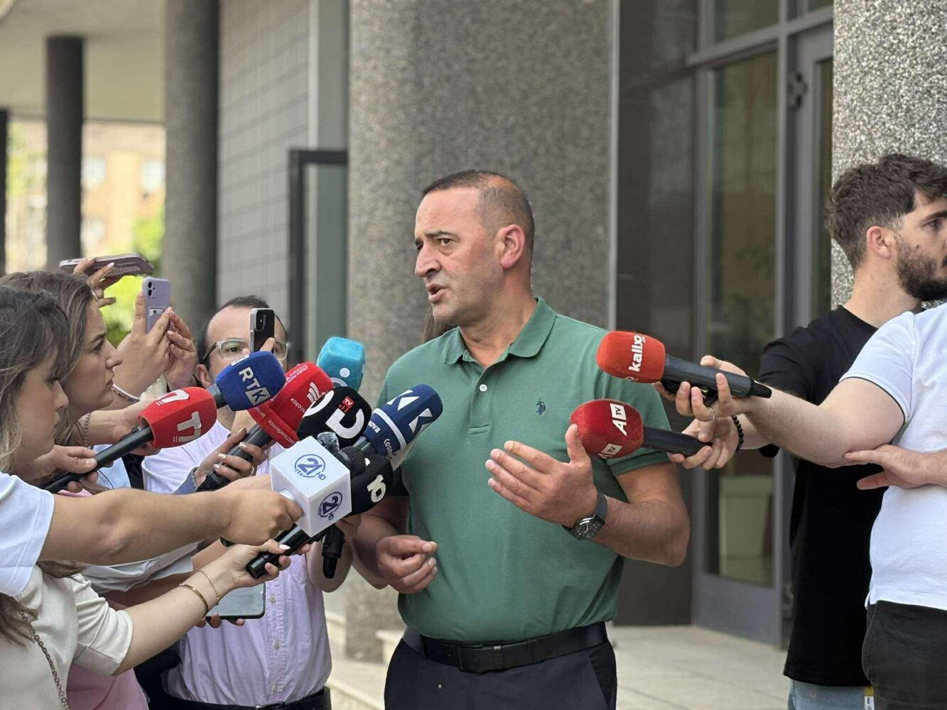 Haradinaj-Kocit: Votuesit e VV-së nuk kanë drejt me fol-përkrahës i Albinit