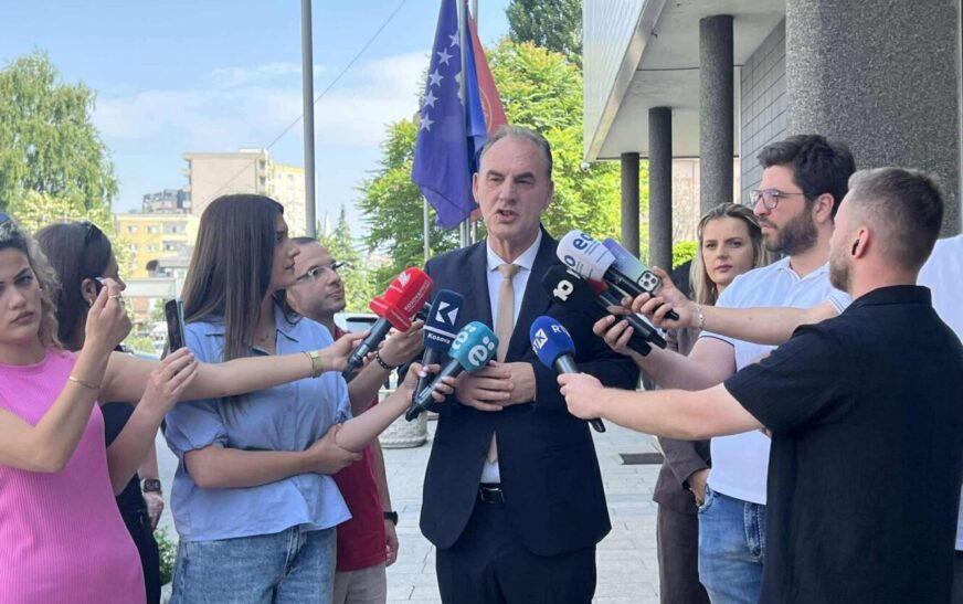 Limaj: Çdo shmangie për institucionet, mund të sjell edhe dëme gjeostrategjike