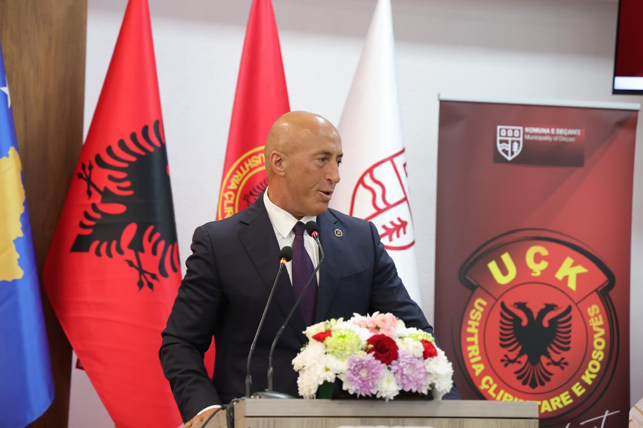 Dita e Çlirimit, Haradinaj: Deçani i trimërisë dhe sakrificës, sot është ringritur e zhvilluar