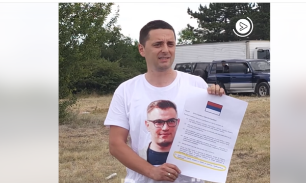 Policia largon politikanin serb nga ‘Vidovdani’, Arsenijeviq nga arratia e shpërndan videon