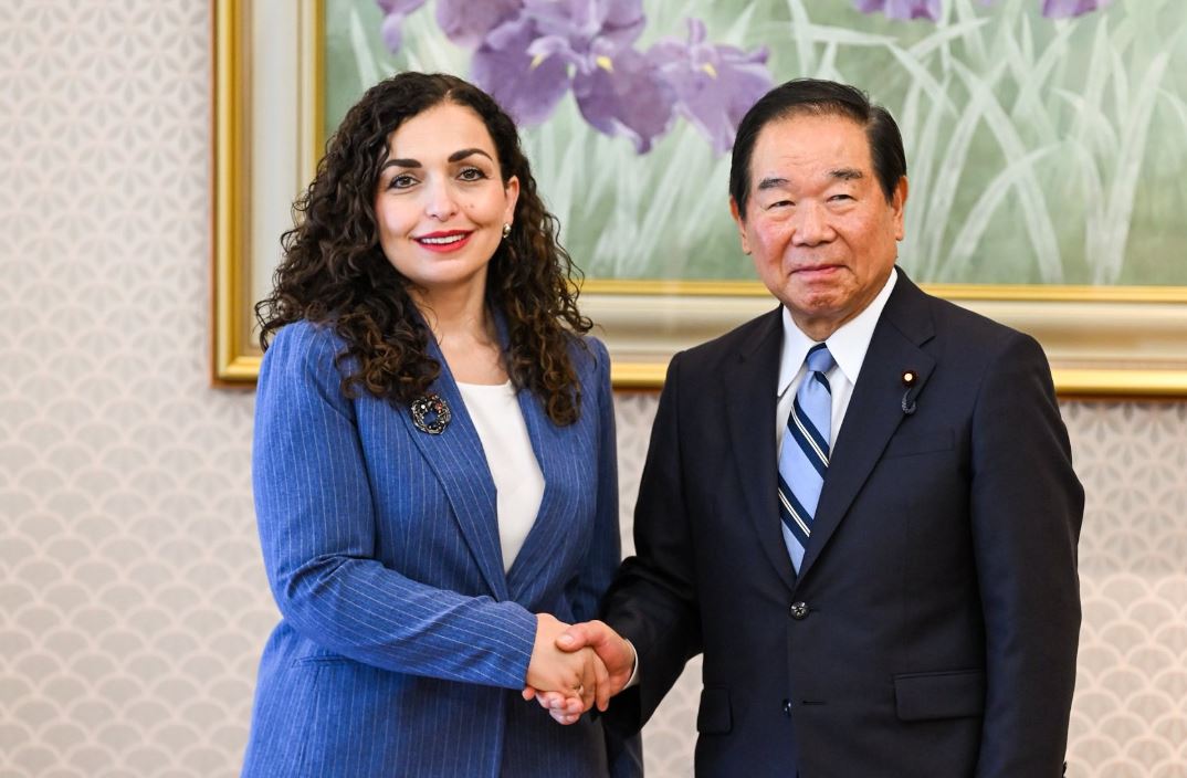 Osmani takohet me kryeparlamentarin japonez, flasin për thellim të partneritetit ndërmjet vendeve