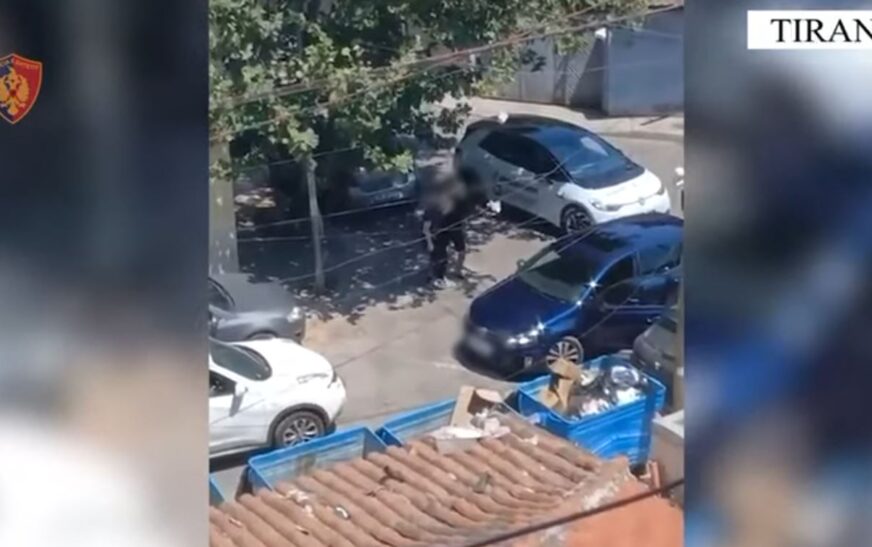 Tiranë, në pikë të ditës futet me forcë një person në makinë, arrestohet i dyshuari
