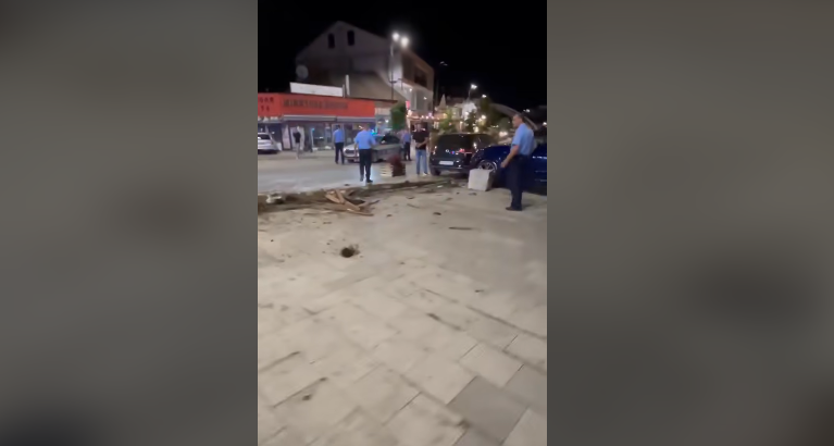 Aksident pas mesnate në Suharekë, lëndime të lehta dhe dëme materiale