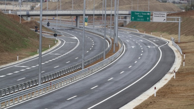 Ndalohet përkohësisht qarkullimi i automjeteve në një segment të autostradës “Ibrahim Rugova”