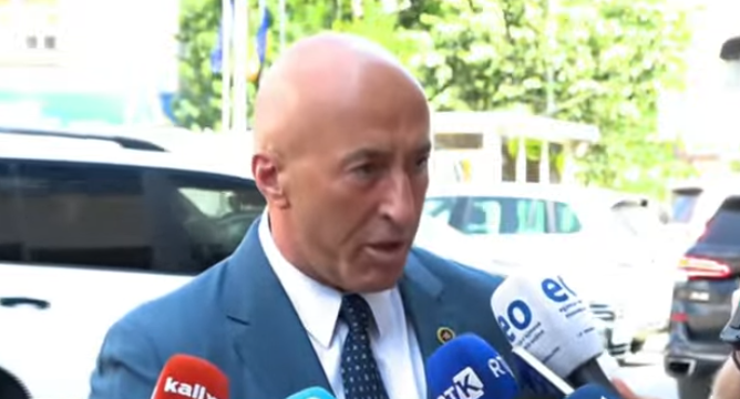 Haradinaj i ashpër me Kurtin, e quan mashtrues dhe largohet