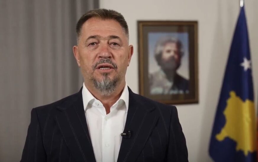 Sami Lushtaku: Jam i gatshëm ti hyj garës për kryetar të Skenderajt