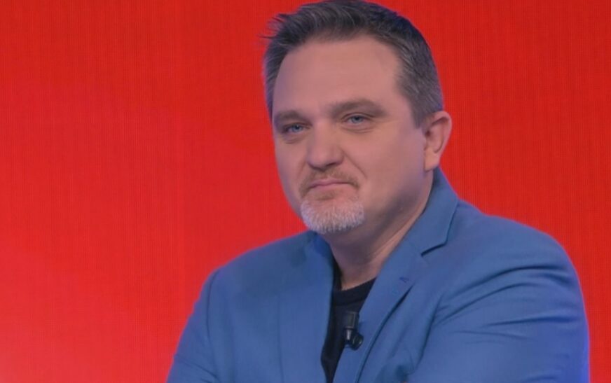 A do donte të ishte opinionist në “Big Brother VIP”? Përgjigja shkurt e Jul Dedës