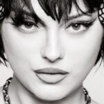 bebe-rexha-emocionon-me-mesazhin:-“isha-pa-para,-ecja-me-ore-te-tera…”