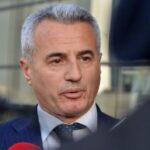 koci:-pas-vendimit-te-kushtetueses-po-shihet-se-bllokuesi-eshte-albin-kurti