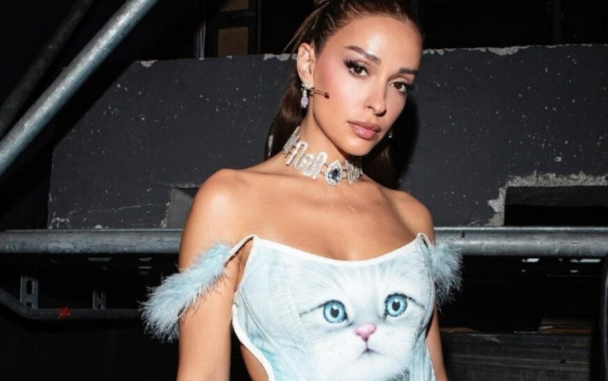 Në mes të koncertit, Eleni Foureira deklaron me krenari: Jam shqiptare…