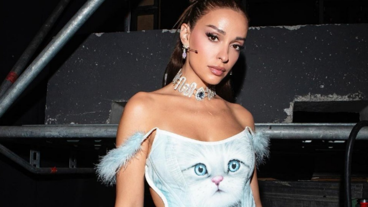 Në mes të koncertit, Eleni Foureira deklaron me krenari: Jam shqiptare…