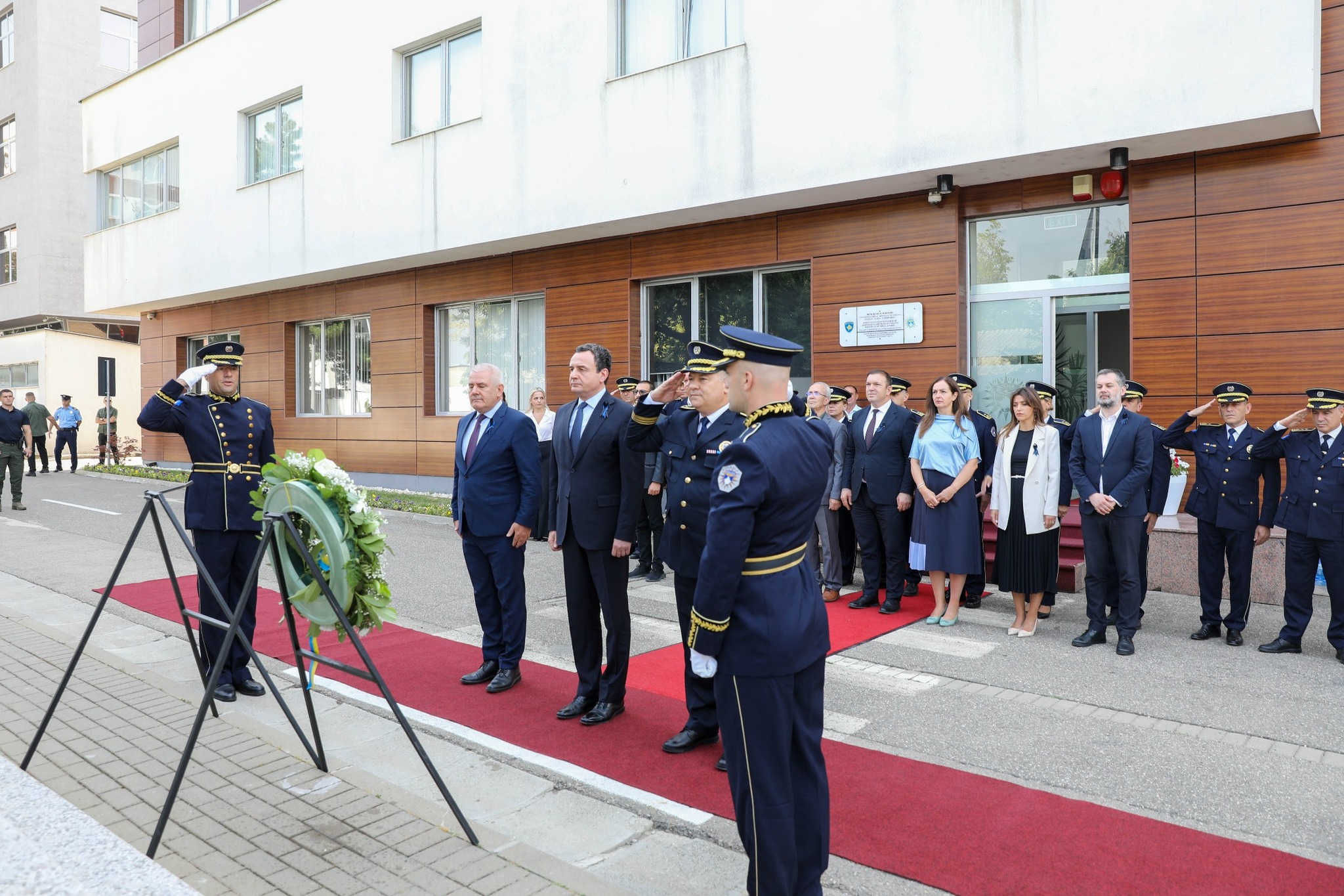 Fillojnë aktivitetet në nderim të ‘Ditës Përkujtimore’ për policët e rënë në krye të detyrës