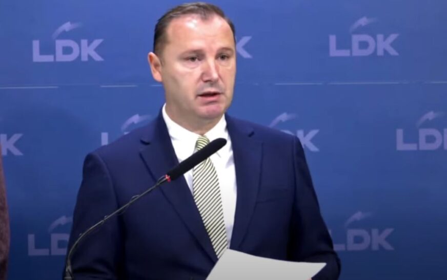 Zemaj për VV-në: Nëse nuk i ka 61 vota, është mirë të lëshojë rrugë (VIDEO)