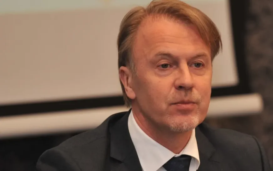 Ambasadori i BE-së: Sulmet kundër gjyqtarëve dhe ndërhyrja politike në gjyqësor janë të papranueshme