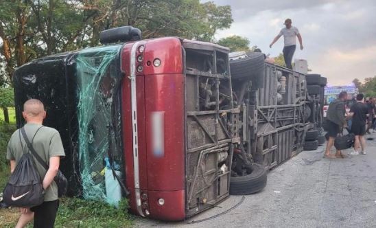 Aksident tragjik në Ukrainë – rrotullohet autobusi, një i vdekur dhe 17 të lënduar