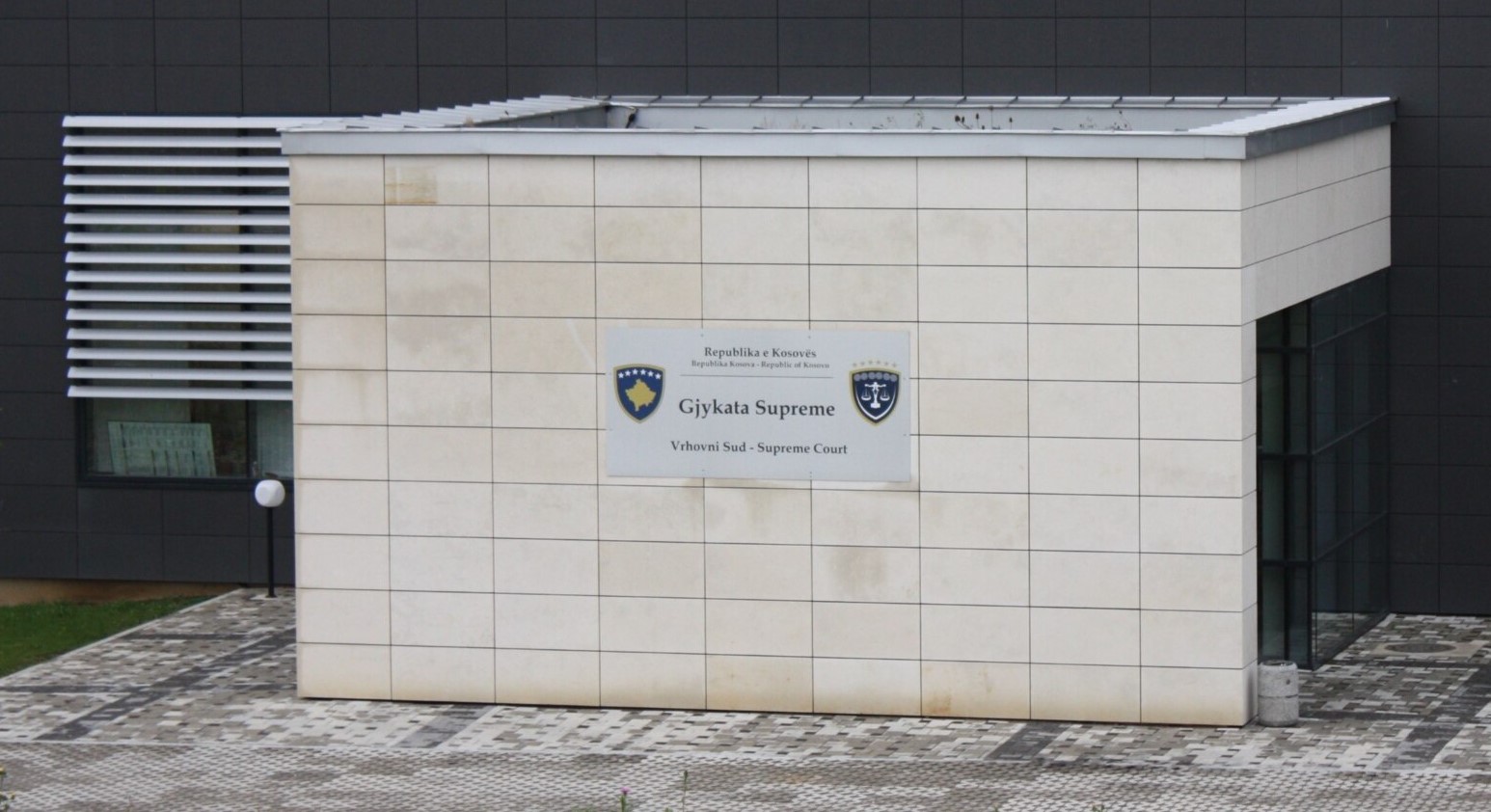 Paralajmërimi i hershëm i Këshillit të Evropës për gjuhën e qeverisë ndaj gjyqësorit në Kosovë