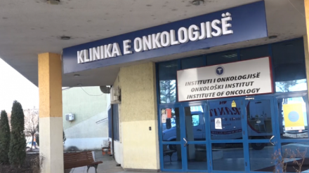Pacientët me kancer detyrohen t’i blejnë vetë edhe ilaçet esenciale