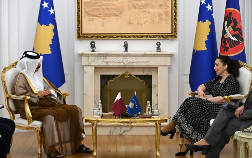 Osmani takohet me ambasadorin e Katarit, diskutuan mundësitë për rritjen e bashkëpunimit në fusha të ndryshme
