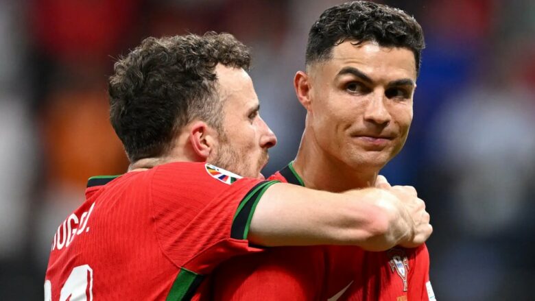 Motra e Ronaldos shpjegon arysen pse portugezi mungoi në varrimin e Diogo Jotas