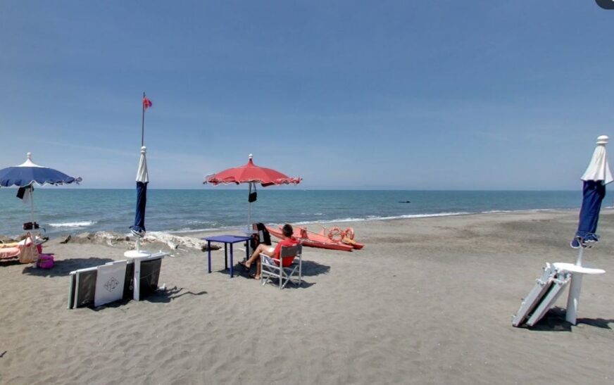 Tragjedi në Itali: Një i ri hapi një gropë në plazh, rëra i ra sipër dhe e mbyti