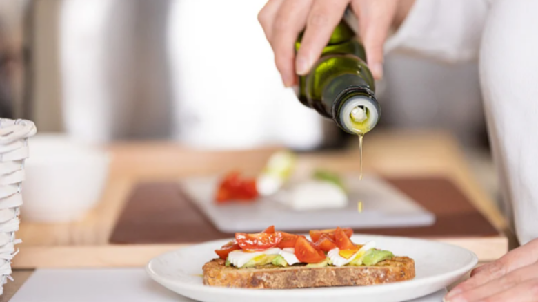 Dëshironi një lëkurë perfekte? Përfshijini këto ushqime në dietën tuaj