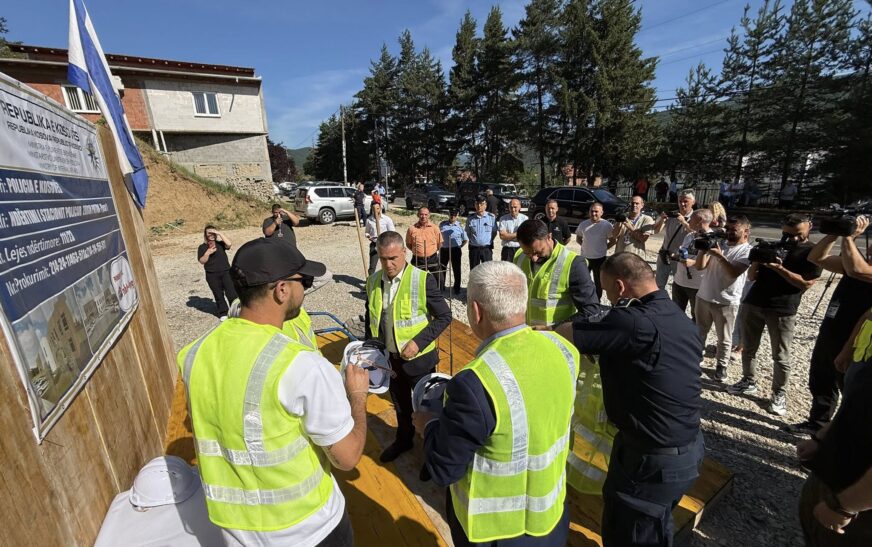 Vendoset gurthemeli i stacionit policor në Zubin Potok, Sveçla: Mbetemi të përkushtuar në ruajtjen e sigurisë