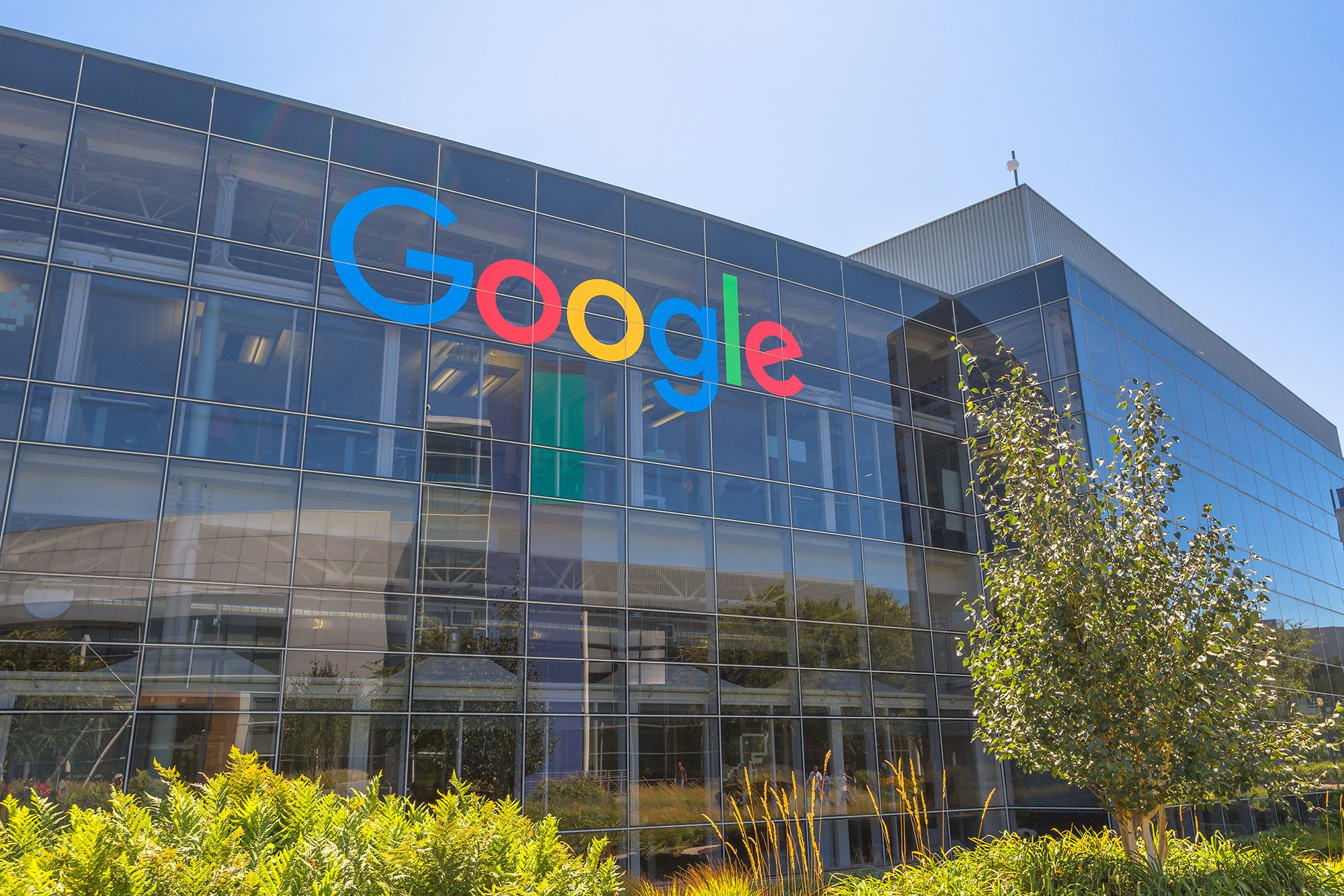Gjykata në Kaliforni i ka caktuar ‘Google’ 314 milionë dollarë dëmshpërblim për mbledhjen e të dhënave pa leje