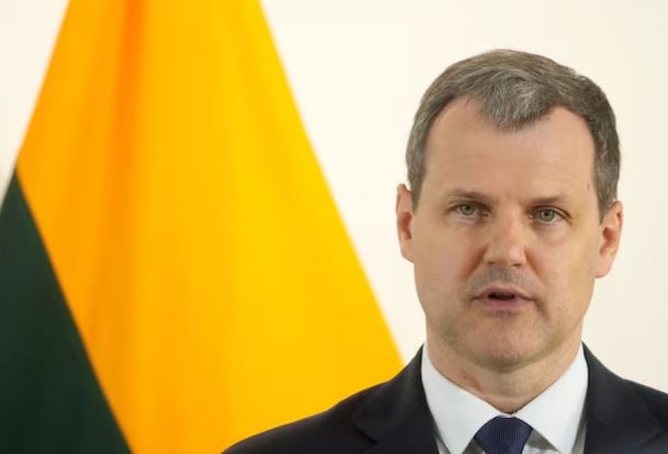 Dorëhiqet kryeministri i Lituanisë pas presionit për lidhjet biznesore me kunatën e tij