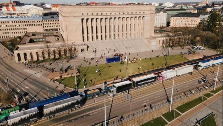 Deputeti dyshohet se krye vetëvrasje në parlamentin finlandez