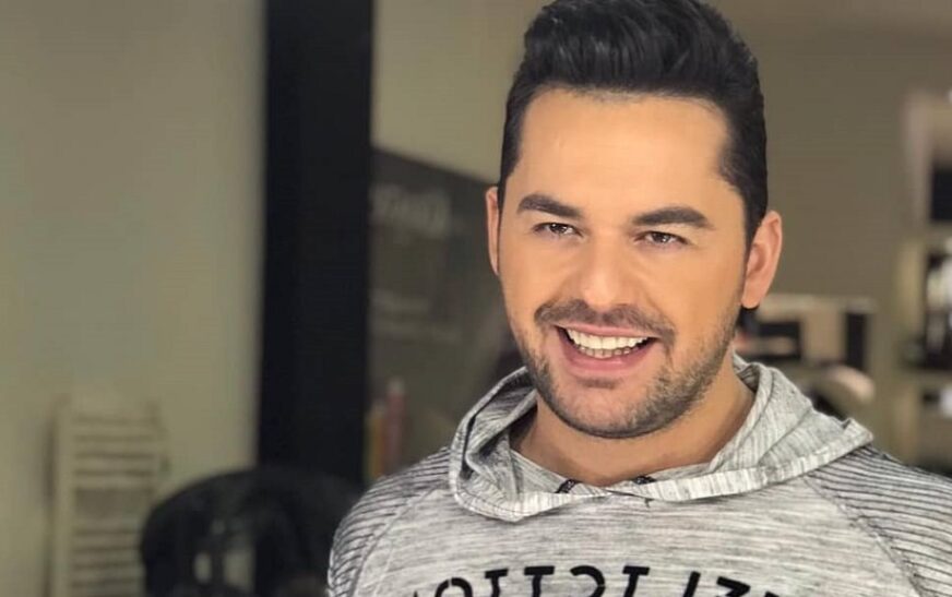 Vdes këngëtari Shpat Kasapi