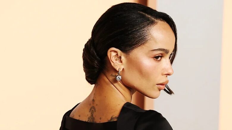 Aktorja Zoe Kravitz pranon se ia shkatërroi plotësisht banjën artistes Taylor Swift, e cila e priti si mysafire në shtëpinë e saj