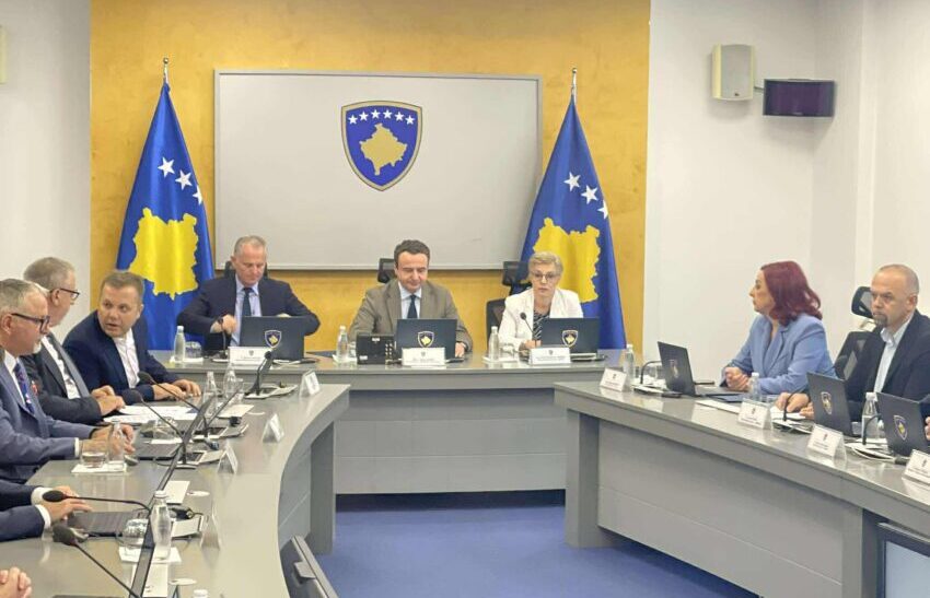 Qeveria ndan 295 mijë euro për Podujevën dhe Shtimen për projekte të ujërave të zeza
