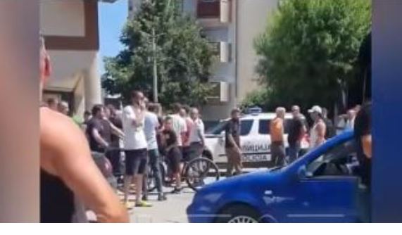 Përleshje me armë zjarri në Tetovë, vdes një person
