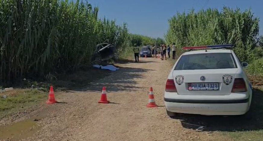 Aksident me vdekje në Fier, dyshohet se ngasësi pati sulm kardiak