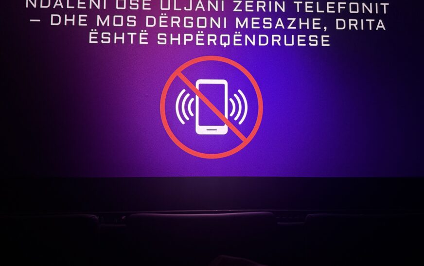 A preferohet dhe a është e shëndetshme të shkohet në kinema?