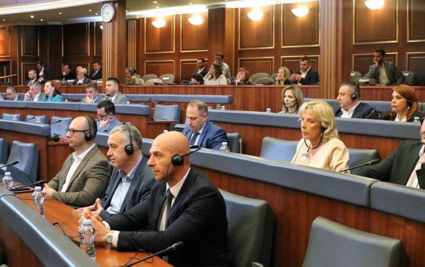 Lista Serbe njofton se e kanë çuar në Kushtetuese votimin për nënkryetarët: Shpresojmë të reagojnë shpejtë
