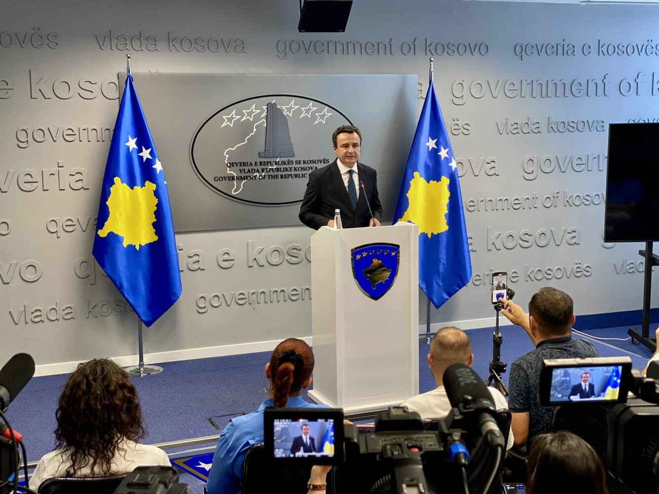 Kurti u bën thirrje mërgimtarëve të regjistrohen për votim në zgjedhjet lokale