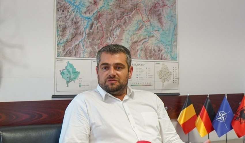 Hoti: BE-ja t’ia imponojë, e jo ta lusë Serbinë për t’i hapur arkivat