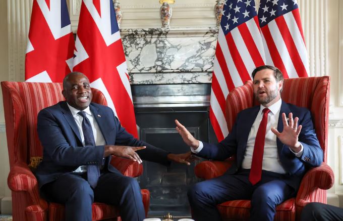 SHBA-ja dhe Britania kanë dallime në politikën ndaj Gazës, por ndajnë qëllime të përbashkëta, thotë Vance
