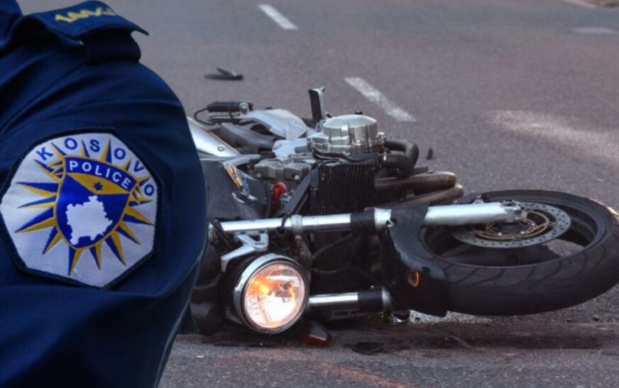 Dy policë sulmohen nga të miturit me motoçikleta në Ferizaj – përfundojnë të lënduar, rastet nën hetime